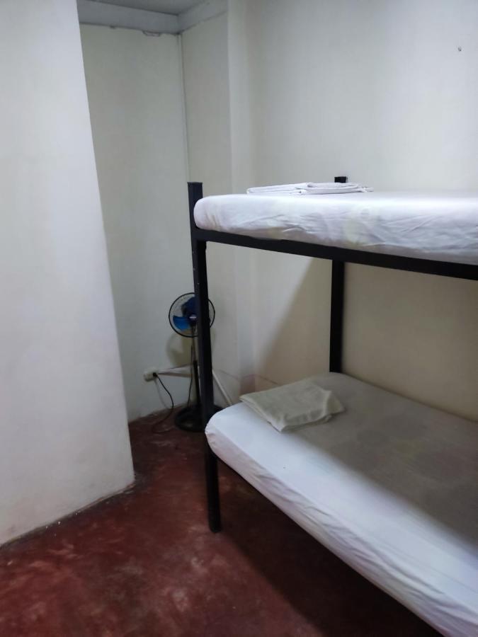 Alquiler De Habitaciones Bay House Hostel Салинас Экстерьер фото