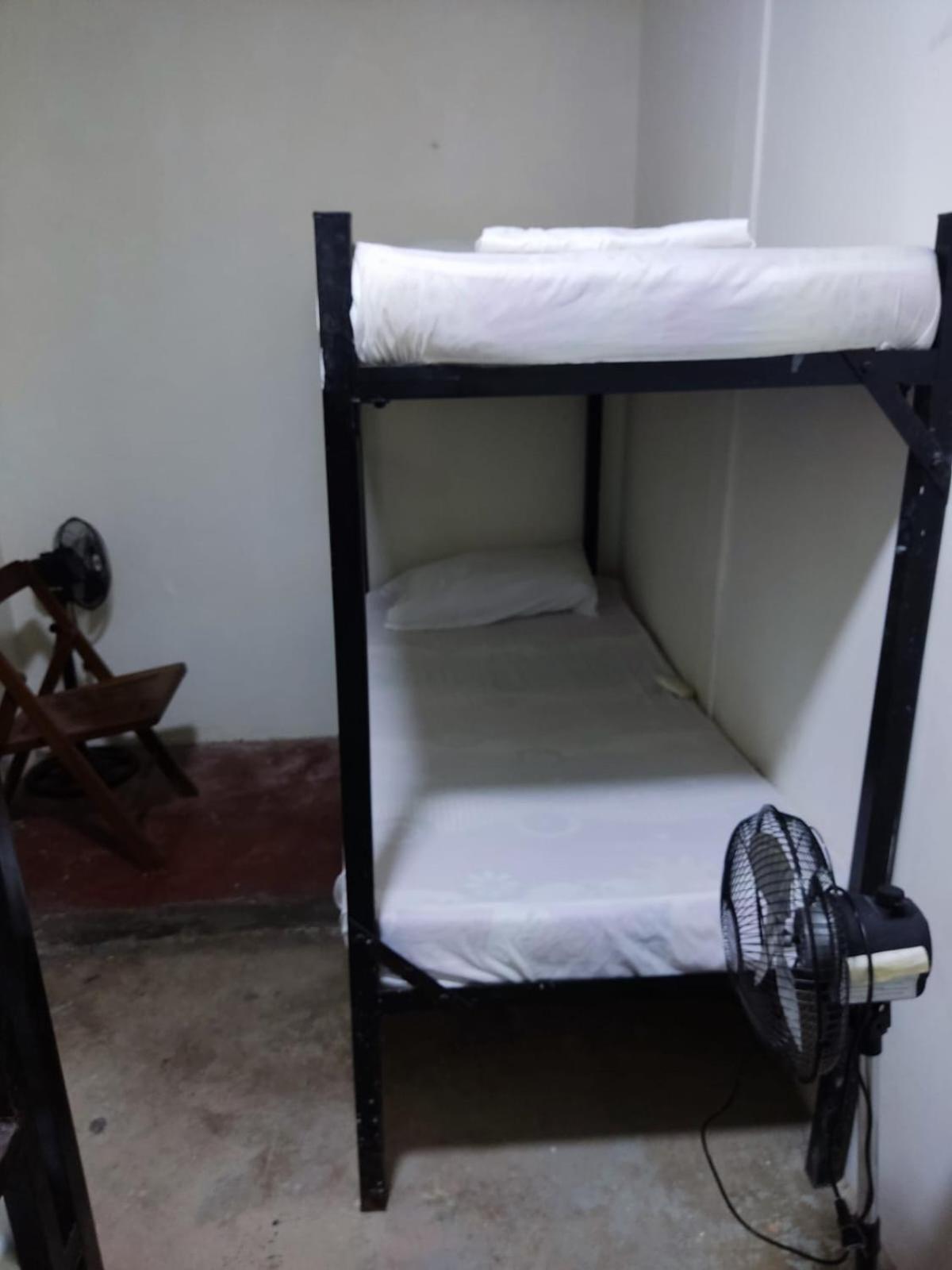 Alquiler De Habitaciones Bay House Hostel Салинас Экстерьер фото